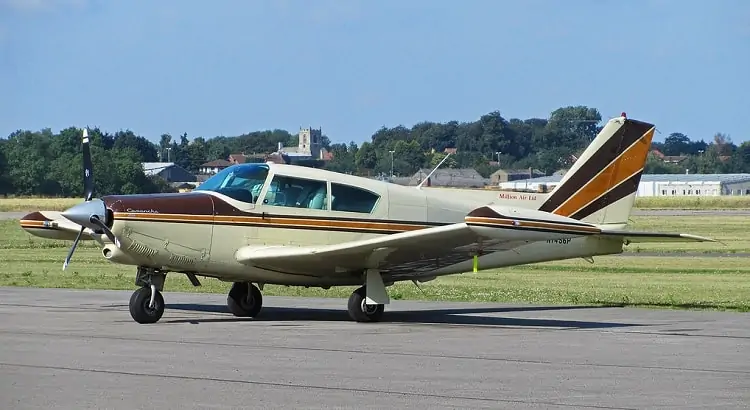 Piper PA-24 Comanche Guida e Caratteristiche Tecniche